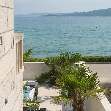 Apartmán Jakuzzi Suartini