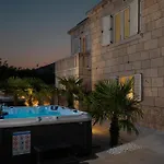 Jakuzzi Suartini * Orebić
