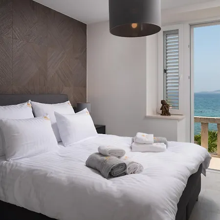 公寓 Jakuzzi Suartini