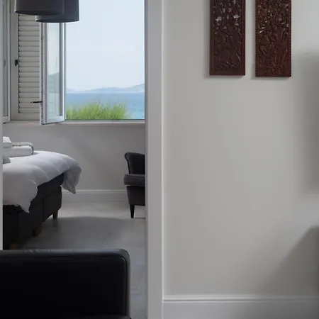 公寓 Jakuzzi Suartini *