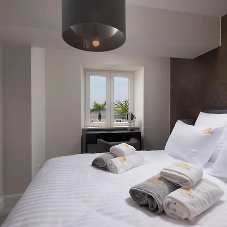 Apartment Jakuzzi Suartini