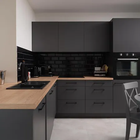 Jakuzzi Suartini Apartment