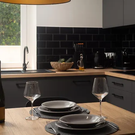 Jakuzzi Suartini * 奥瑞比克