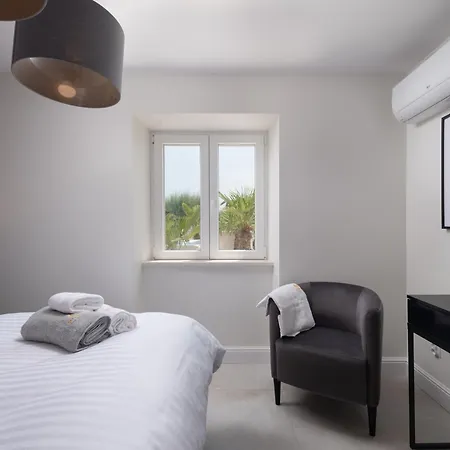 Apartment Jakuzzi Suartini *