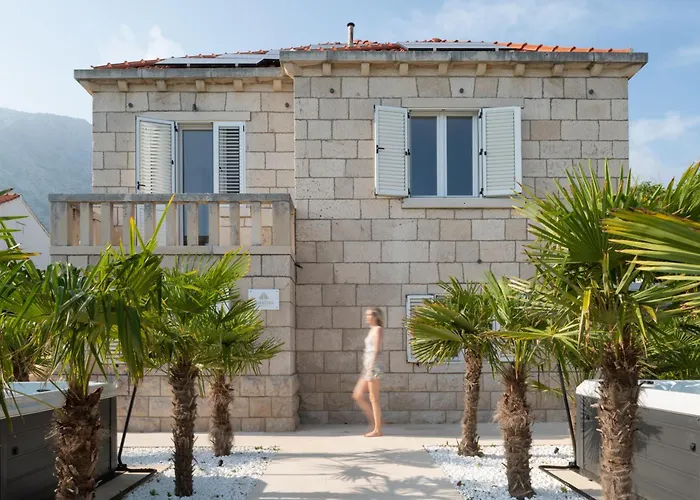 Jakuzzi Suartini * Orebic