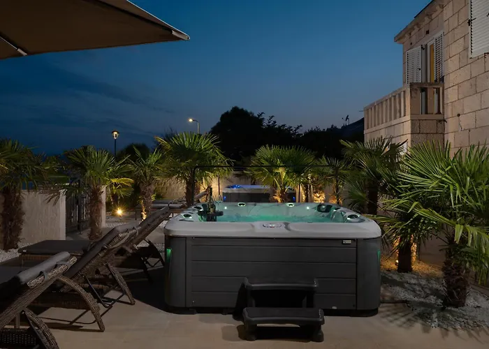 Apartman Jakuzzi Suartini