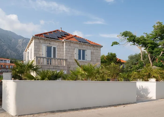 Apartman Jakuzzi Suartini Orebic